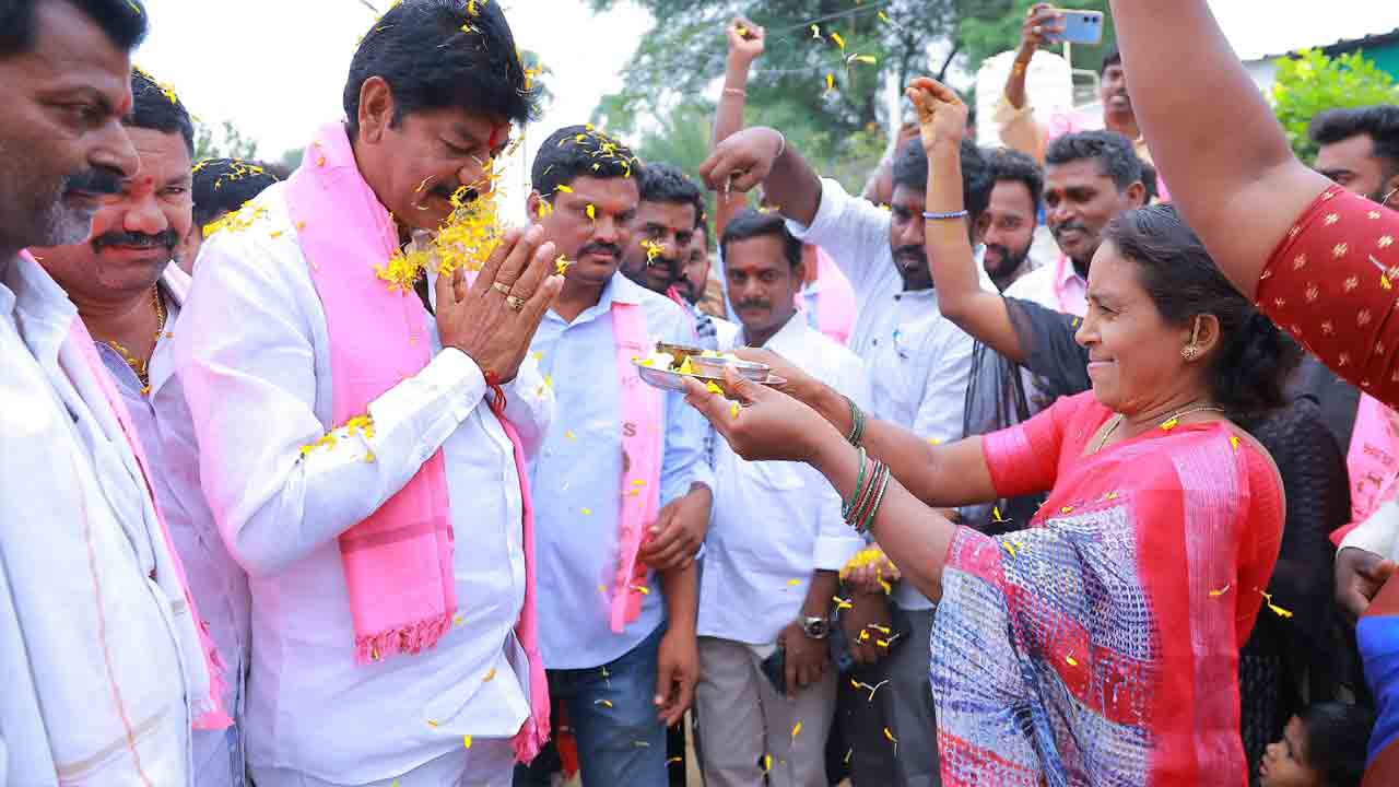 ఆశీర్వదించండి.. పాలేరుగా సేవ చేస్తా..