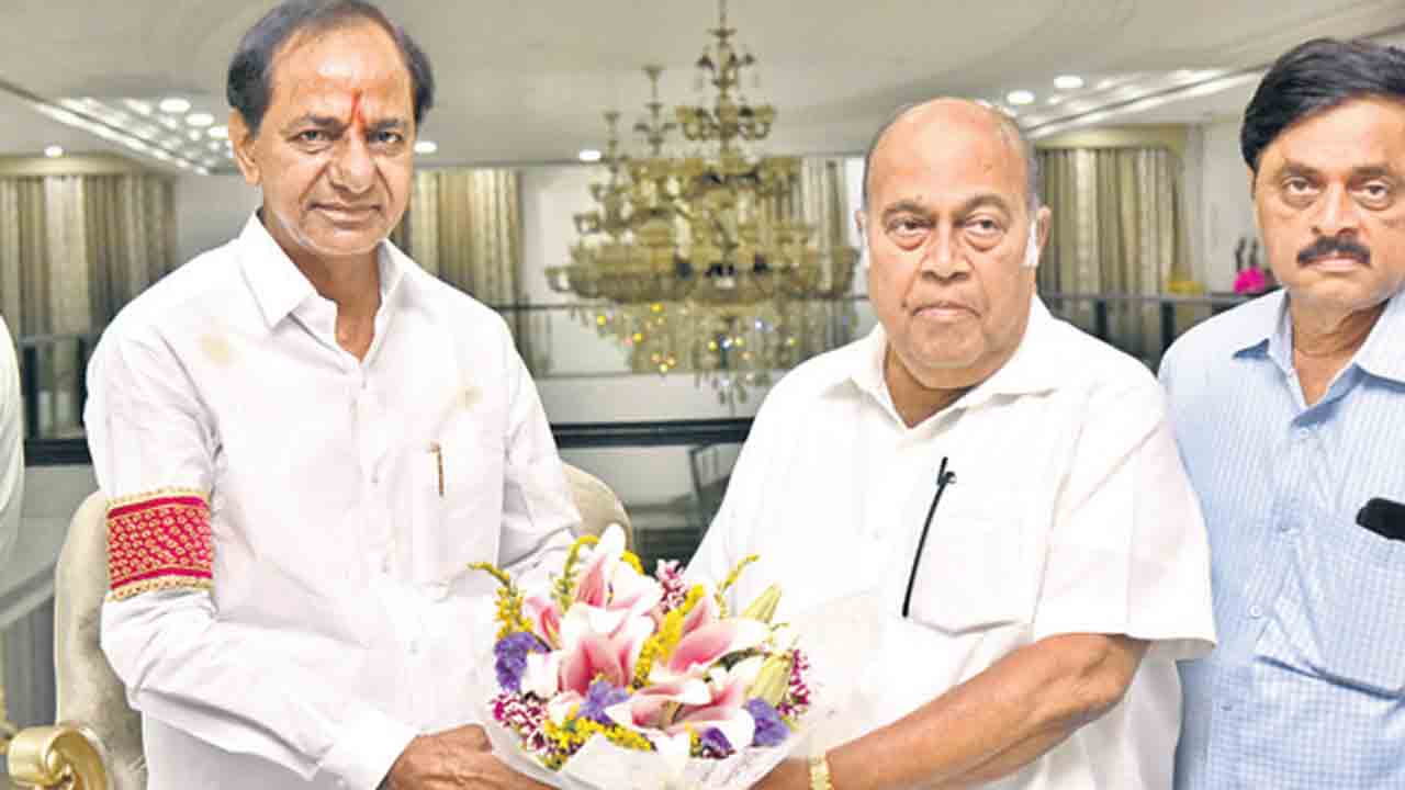 ప్రతిప‌క్షాల‌కు ఝ‌ల‌క్‌