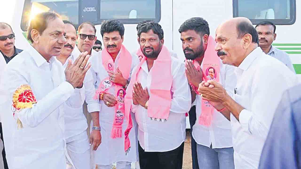 బీజేపీకి బిగ్‌ షాక్‌… బీఆర్‌ఎస్‌లోకి శివరాజ్‌ పాటిల్‌..కండువా కప్పి ఆహ్వానించిన సీఎం కేసీఆర్‌