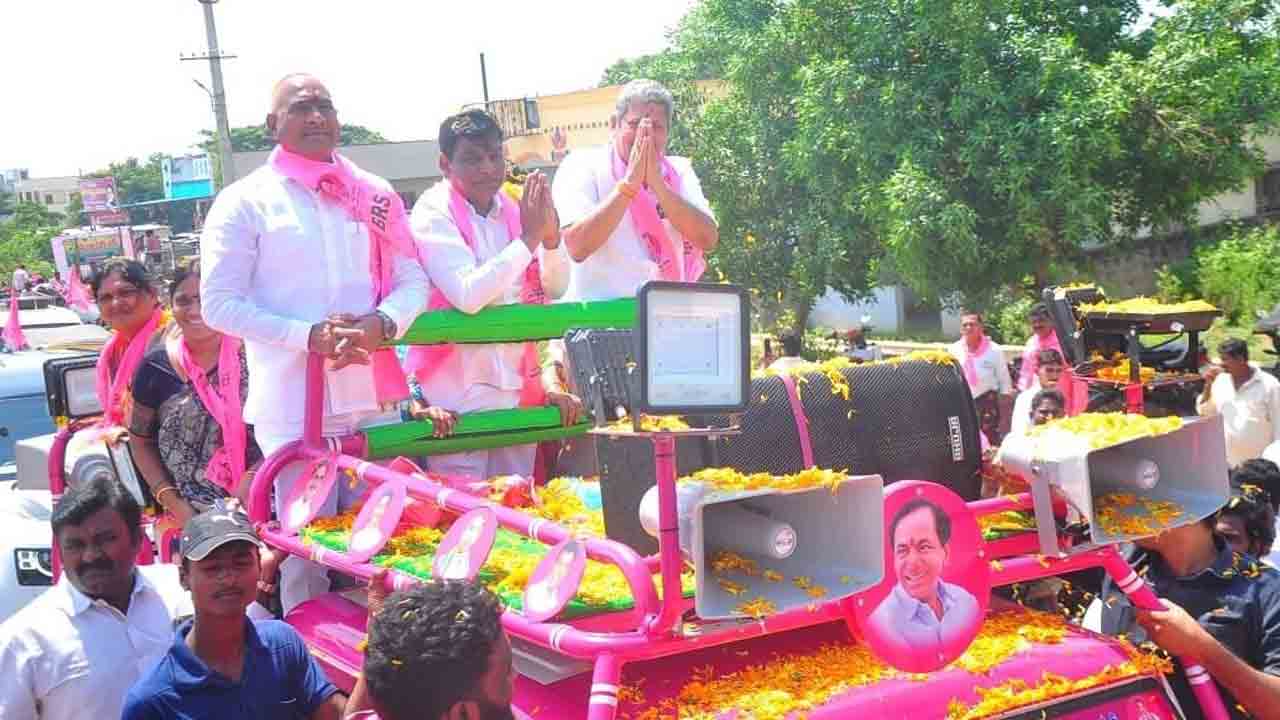 బీఆర్‌ఎస్‌ మ్యానిఫెస్టోతో దిమ్మ తిరగడం ఖాయం