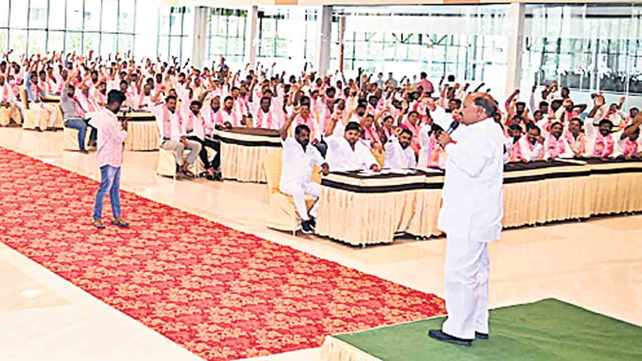 బీఆర్‌ఎస్‌కు తెలంగాణ ప్రజలే బాస్‌లు