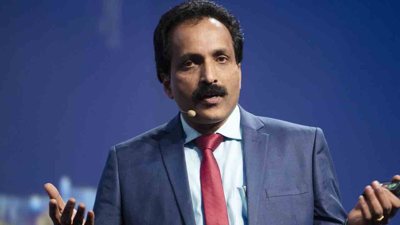 ఐఐటీయన్లు ఇస్రోలో చేరడం లేదు