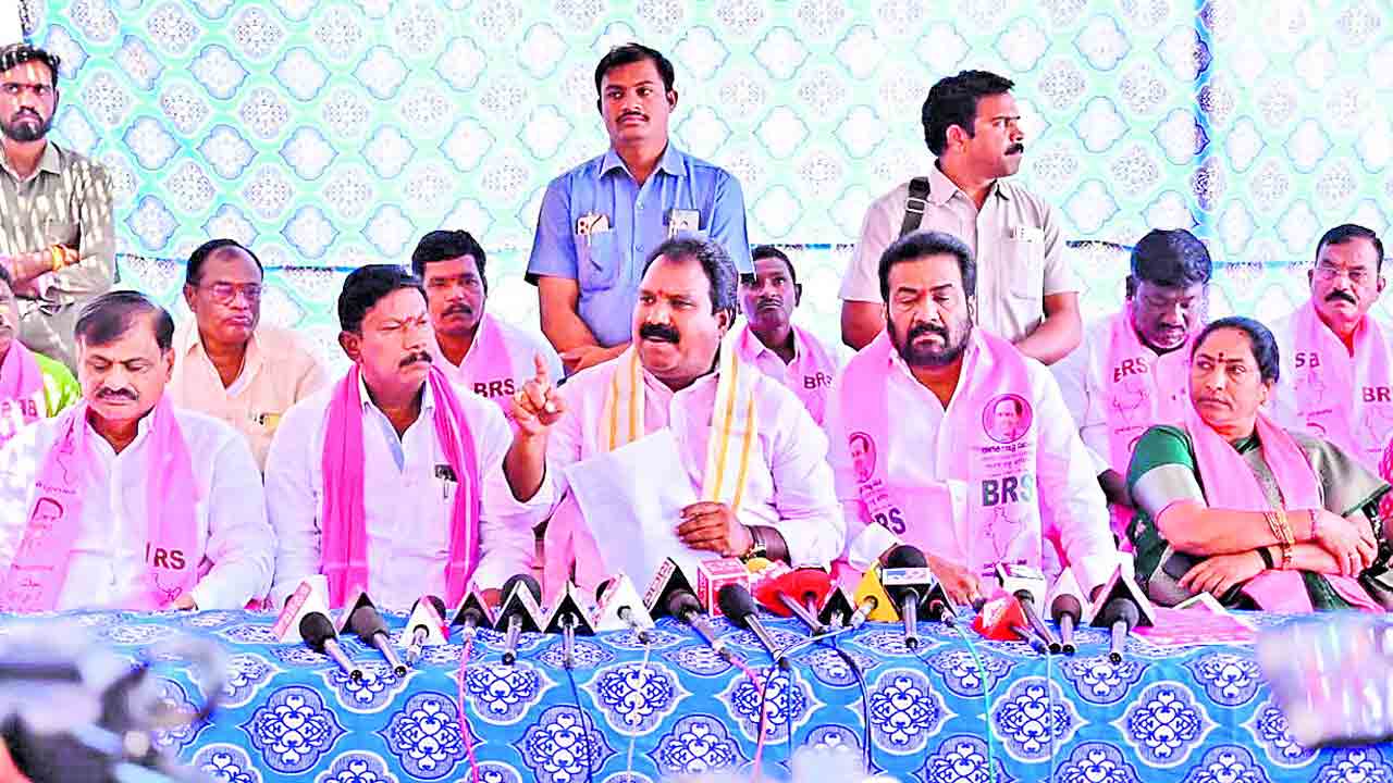 మరోసారి గెలిపిస్తే మరింత అభివృద్ధి