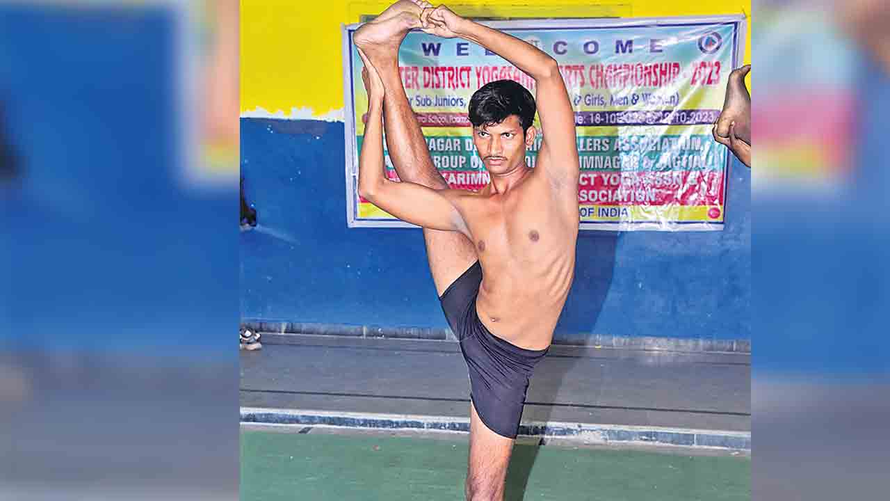 హోరాహోరీగా యోగా పోటీలు