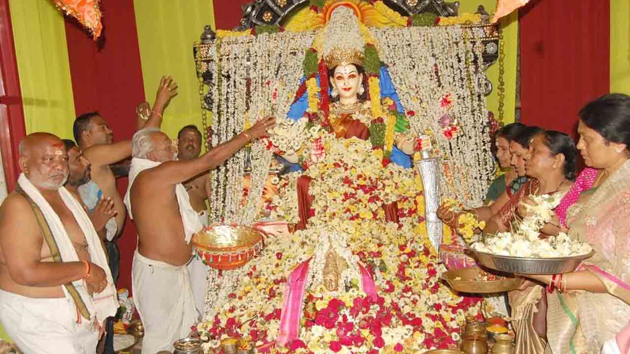 వైభవంగా శరన్నవరాత్రోత్సవాలు