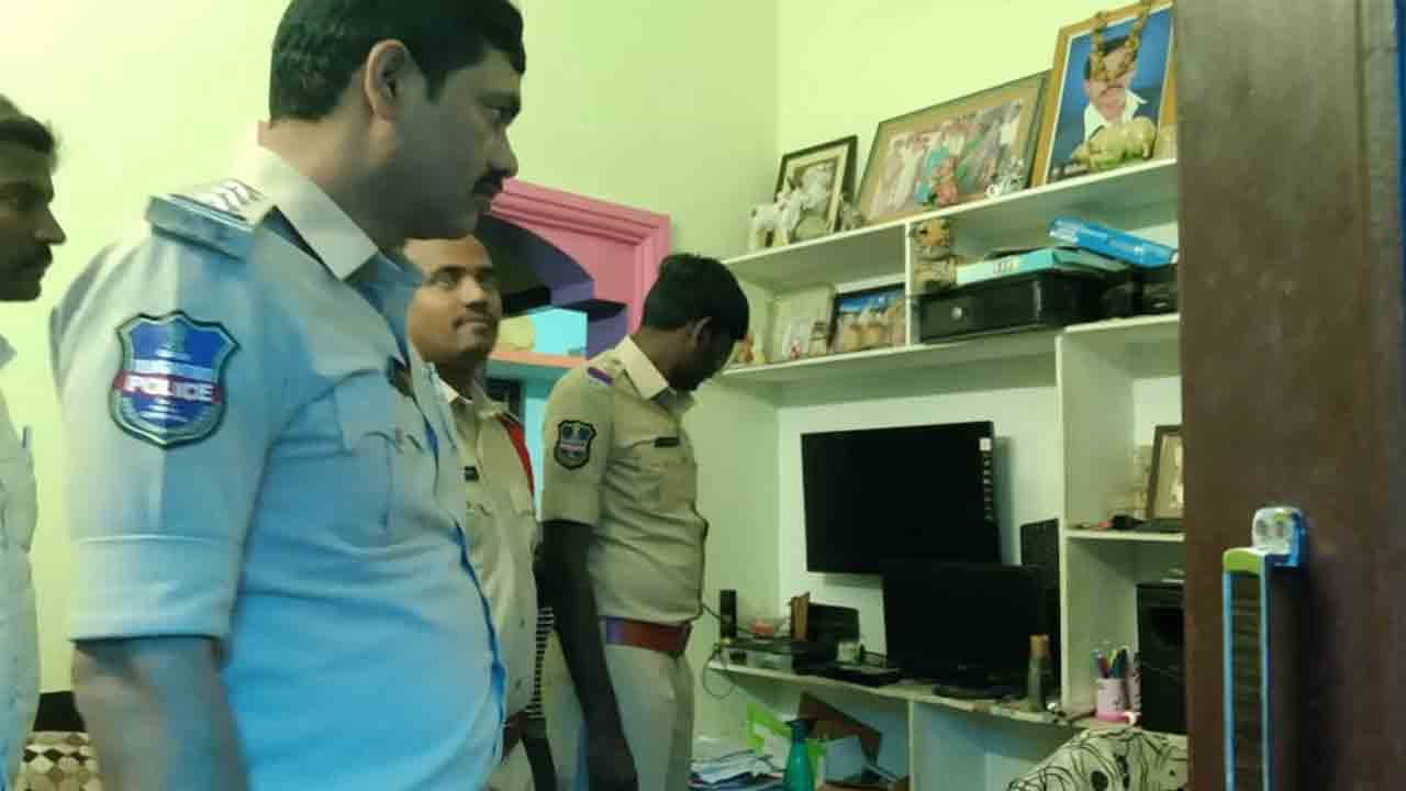 దొంగల హల్‌చల్‌