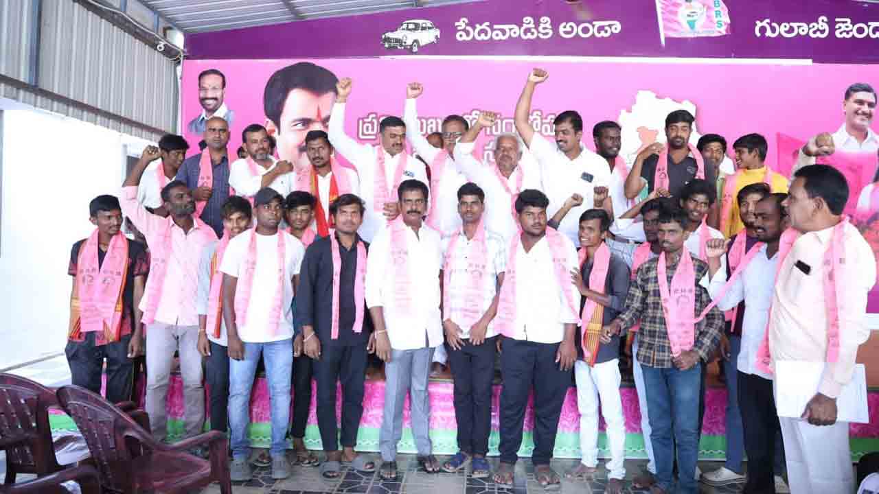 అభివృద్ధి, సంక్షేమానికి ఆకర్షితులై..