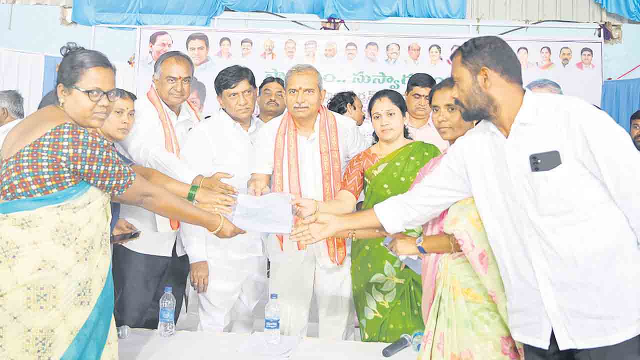 మోసపోతే గోసపడుతం