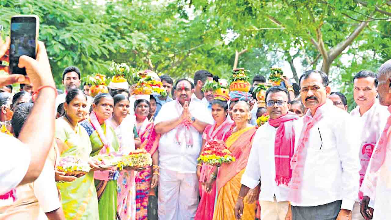 అభివృద్ధి చేశా.. ఆశీర్వదించండి