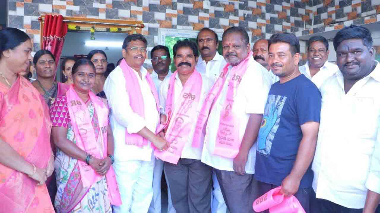 సేవకుడిగా పనిచేస్తా.. ఎన్నికల్లో గెలిపించండి