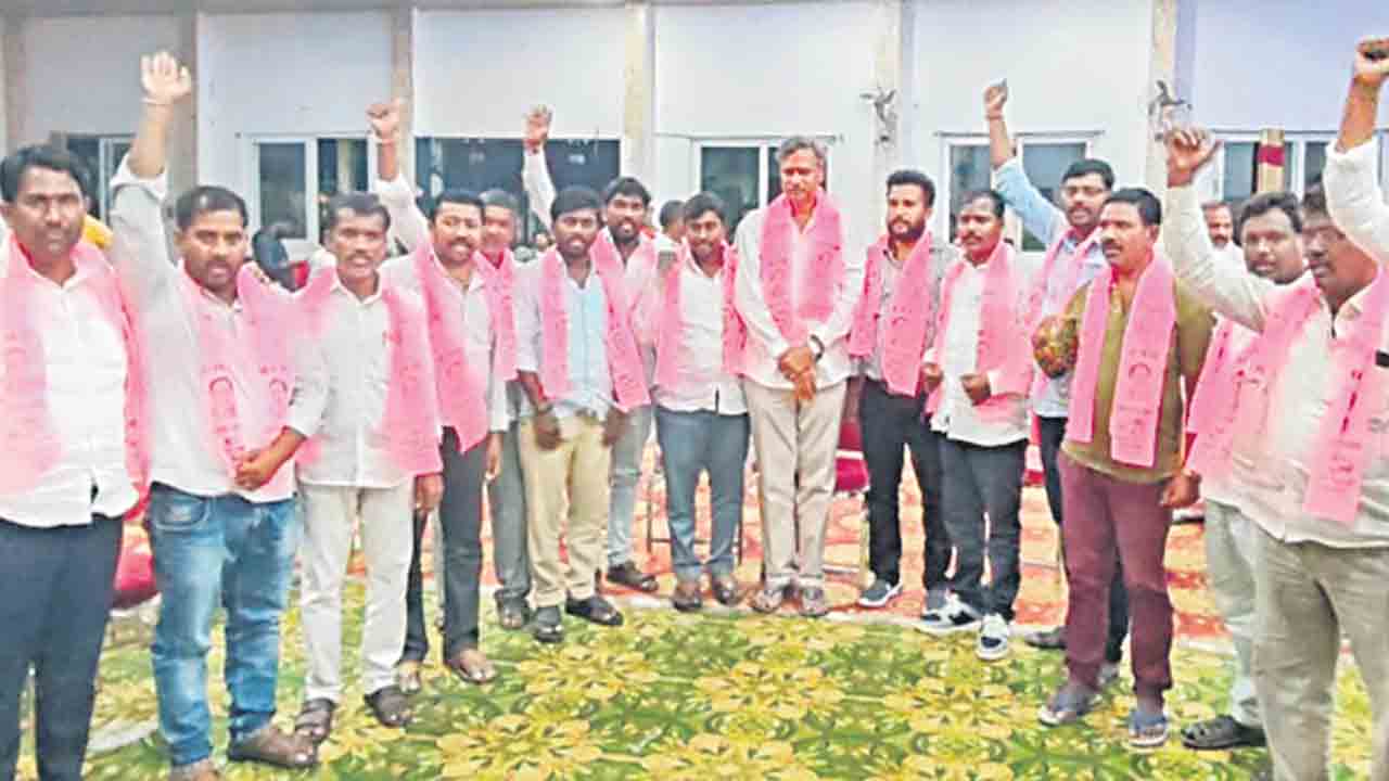 బీఆర్‌ఎస్‌లో చేరికలు