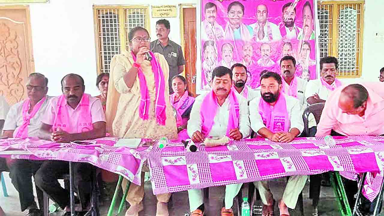 ప్రజాసేవే లక్ష్యం