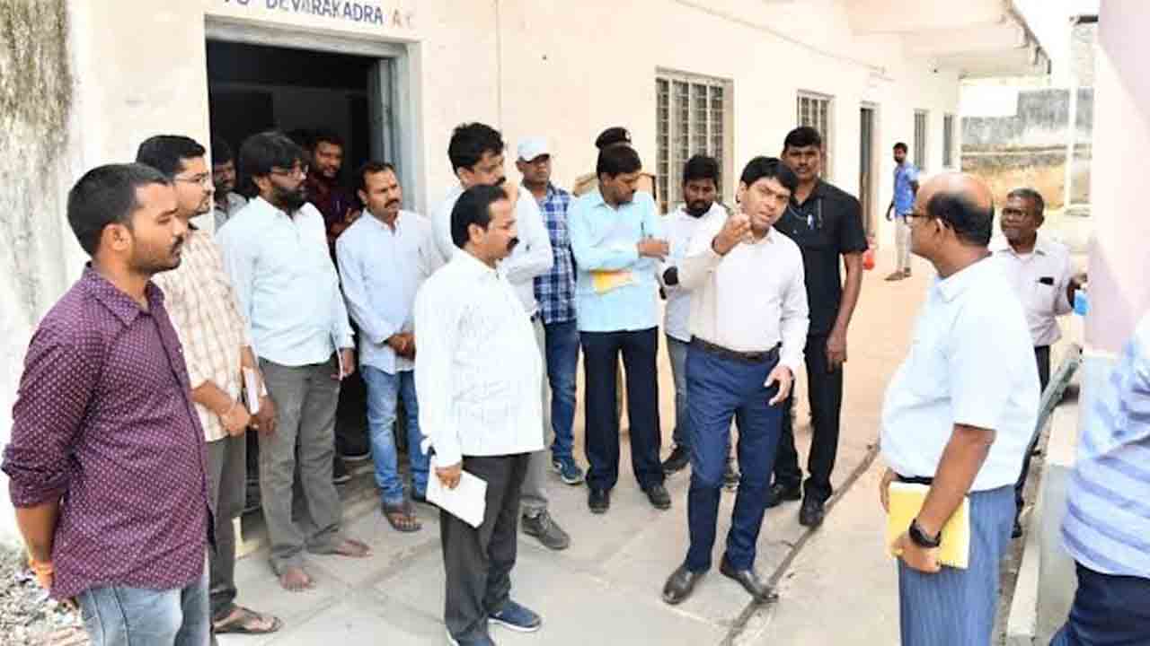 పకడ్బందీగా ఎన్నికల సామగ్రి పంపిణీ