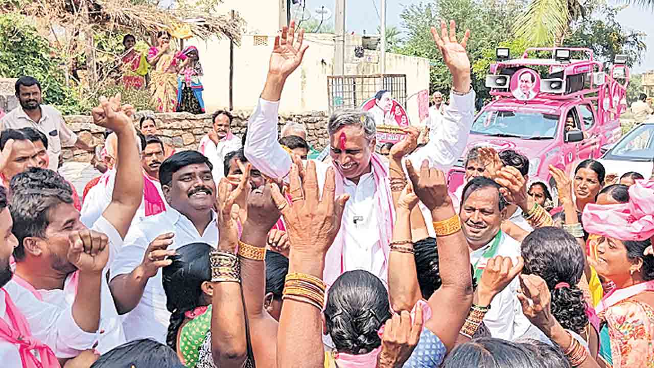 ఇంటింటికీ సంక్షేమ ఫలాలు