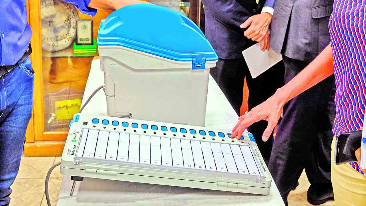 ఎన్నికలకు సన్నద్ధం