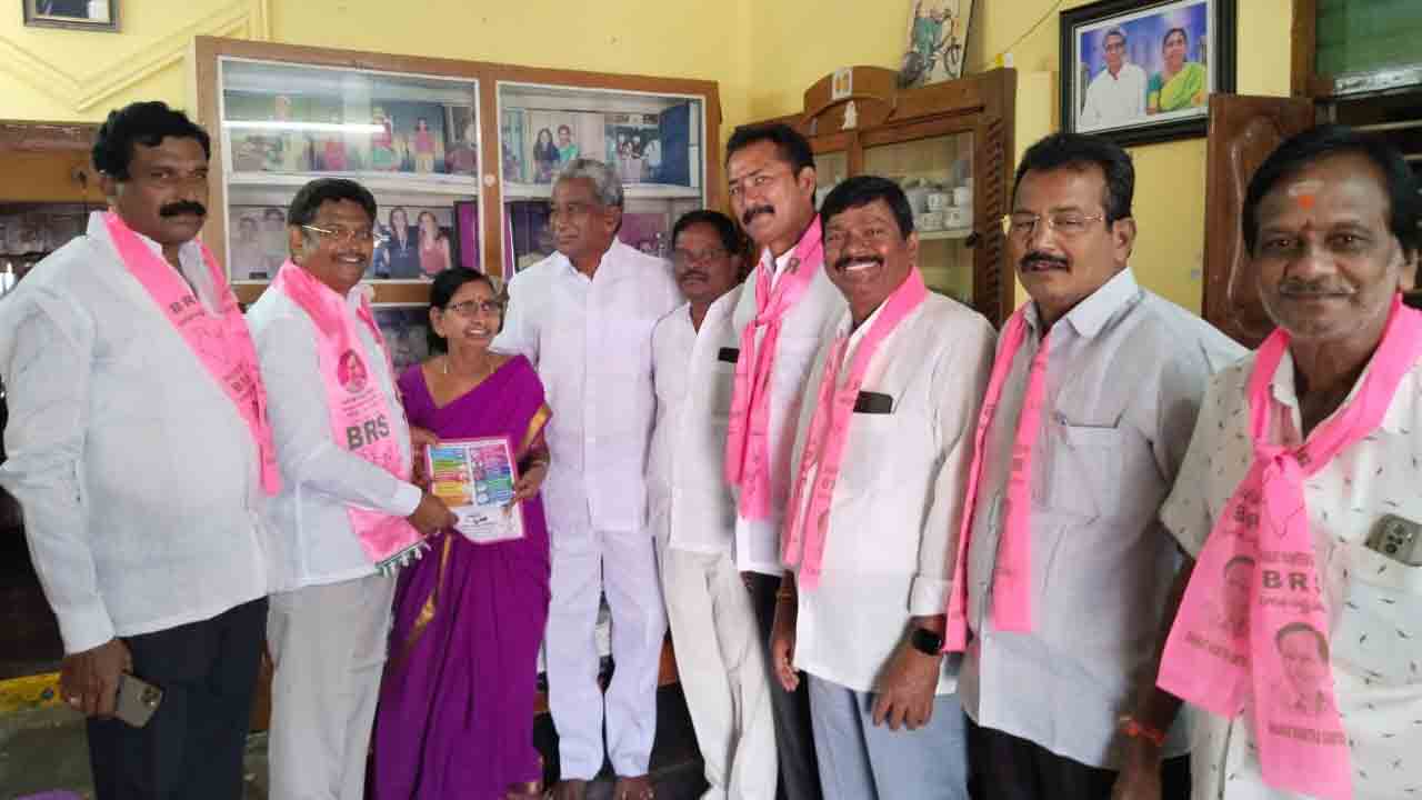 పనిచేసేటోళ్లనే గెలిపించాలి..