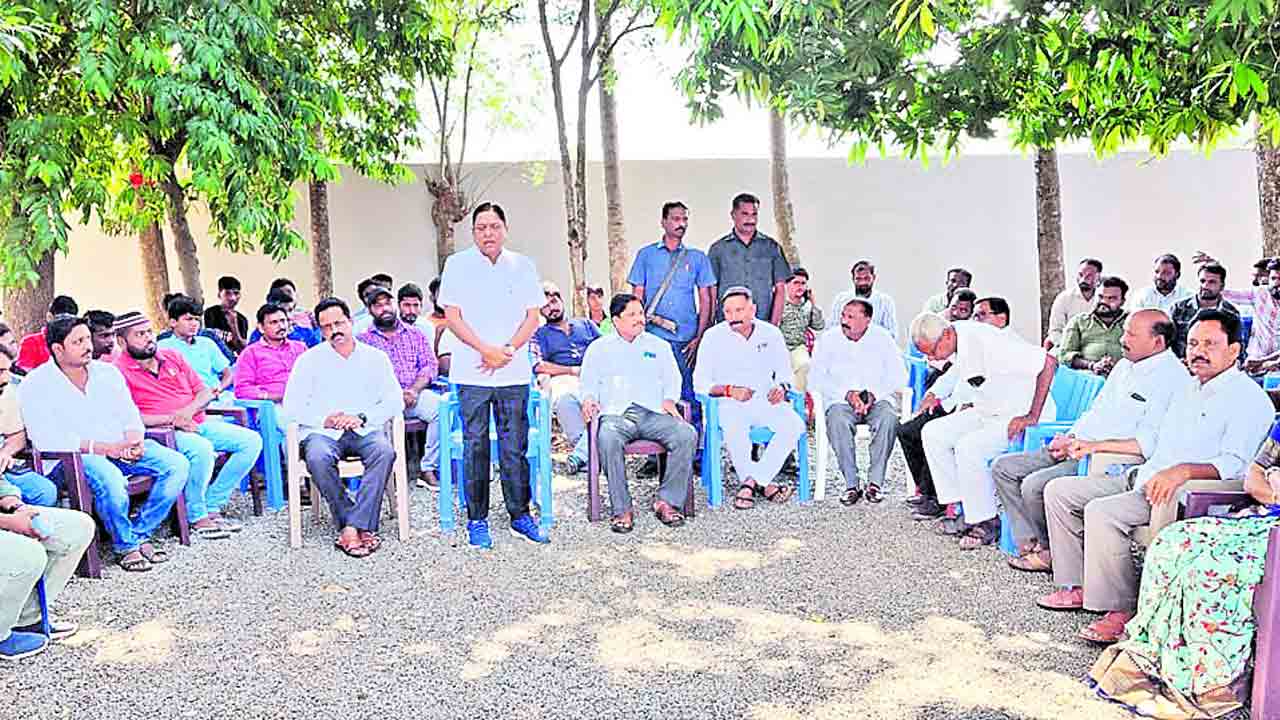 నిస్వార్థంగా ప్రజలకు సేవలందిస్తున్నా..