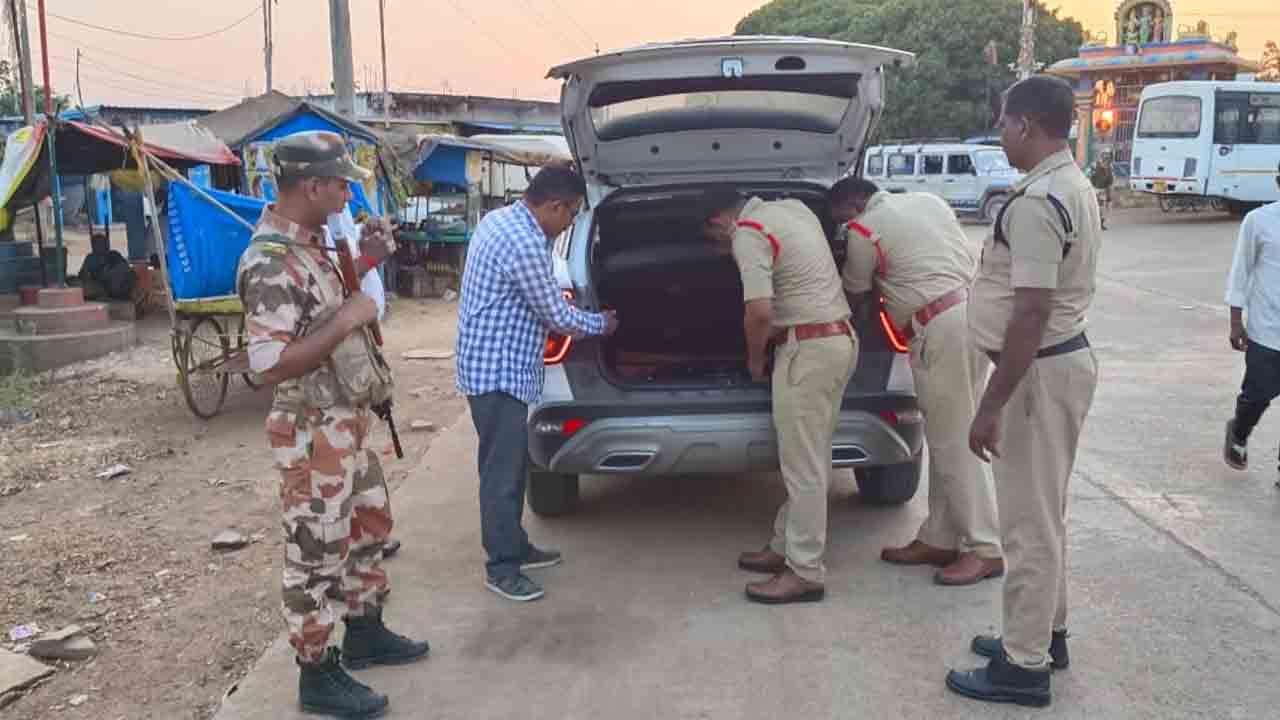 కొల్లాపూర్‌లో 51 సమస్యాత్మక గ్రామాలు