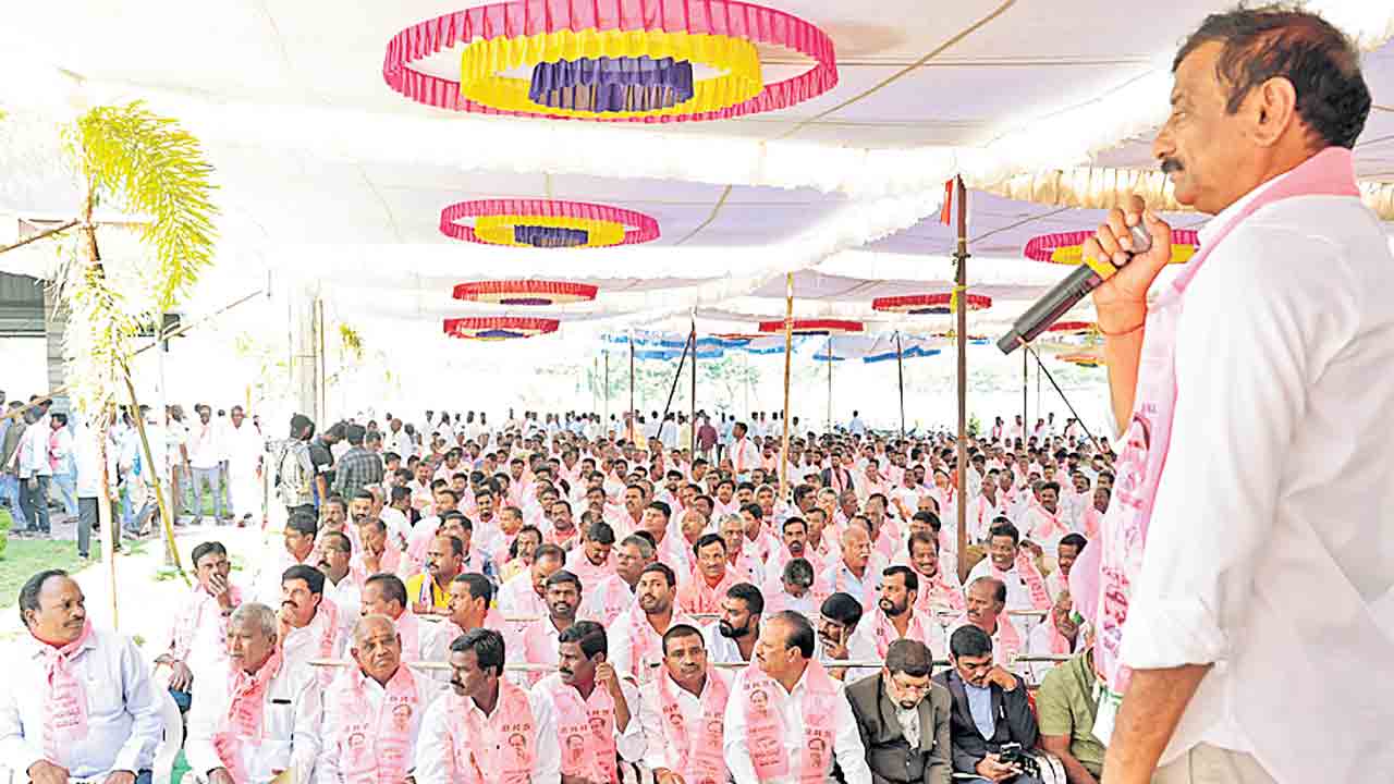 ఉద్యమాల గడ్డ గులాబీ అడ్డా