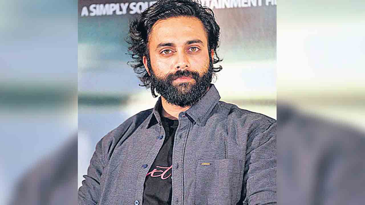 నటుడు నవదీప్‌కు ఈడీ నోటీసులు