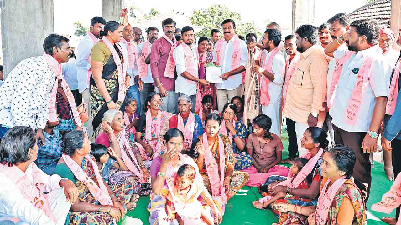 సబ్బండ వర్గాలు సీఎం కేసీఆర్‌ వైపే