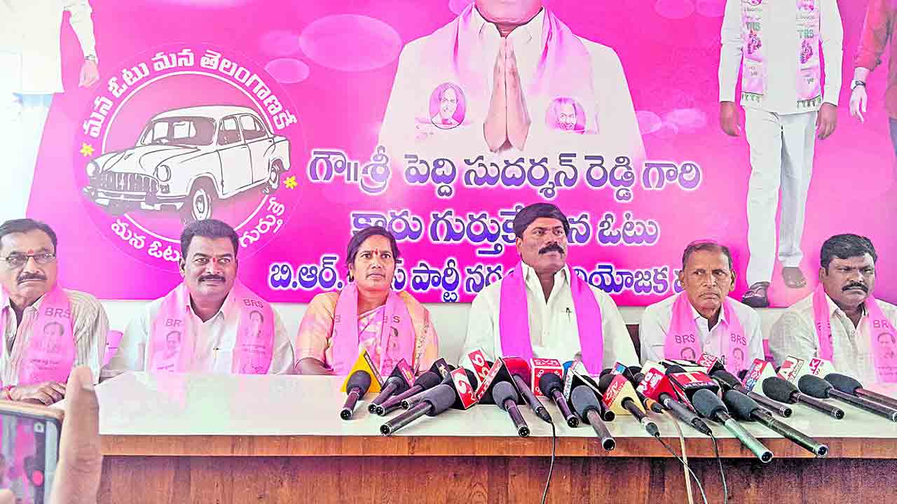 కాంగ్రెస్‌వి నీచ రాజకీయాలు