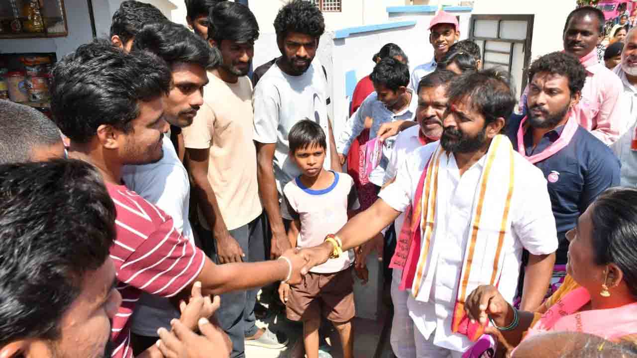 మోసపూరిత నాయకులతో జాగ్రత్త