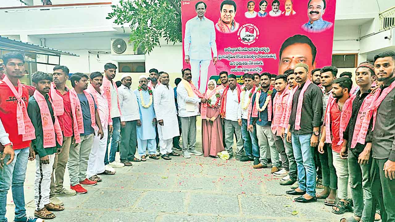 చేరికల జోష్‌