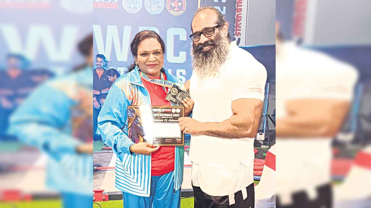 శిల్పకు పసిడి పతకం