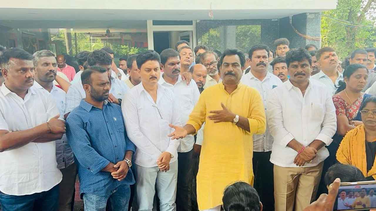 కేయూ భూములు అమ్ముకున్న నాయినికి టికెట్టా..?