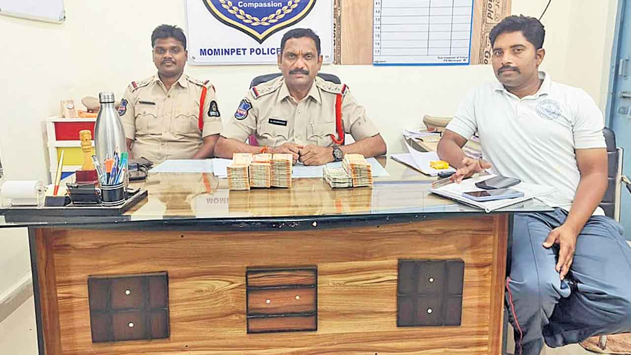 పలు చోట్ల నగదు పట్టివేత..