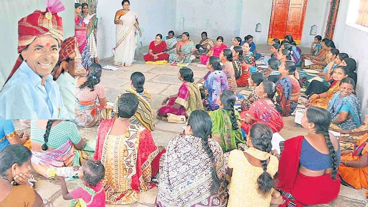 మహిళల సమాఖ్యలకు సొంత భవనాల