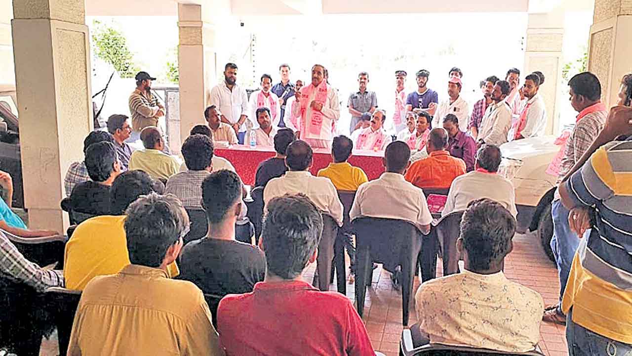 అత్యధిక మెజార్టీతో గెలిపించండి