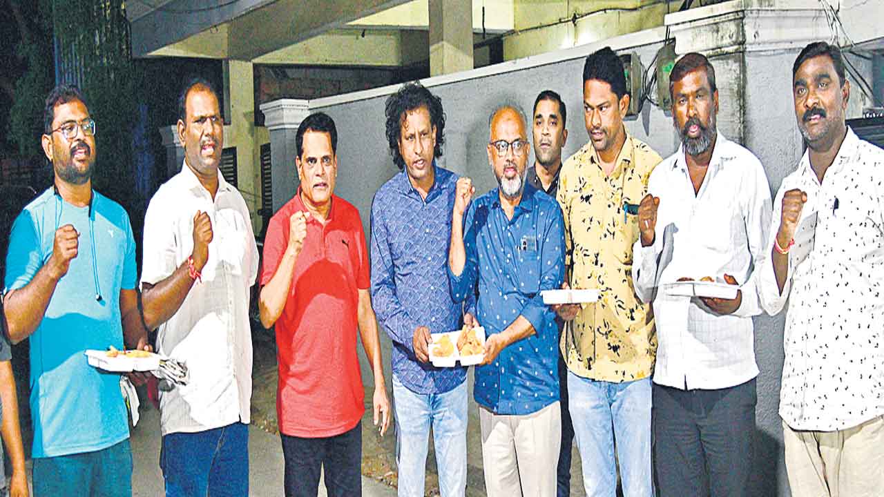 PRC | ప్రభుత్వ ఉద్యోగులకు తీపికబురు.. శివశంకర్‌ నేతృత్వంలో పీఆర్సీ, 5 శాతం ఐఆర్‌