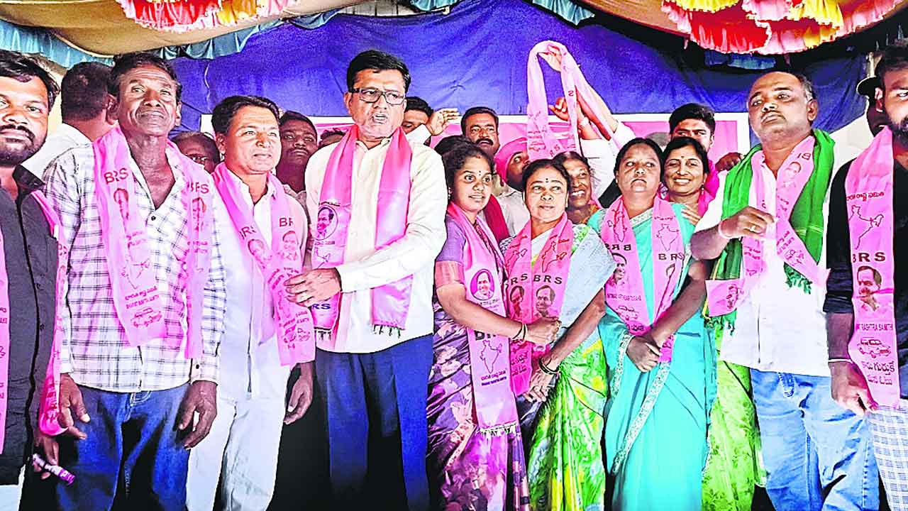 సీఎం కేసీఆర్‌ హ్యాట్రిక్‌ సాధించడం ఖాయం