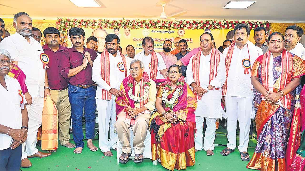 కేసీఆర్‌తోనే ఆలయాలకు పూర్వ వైభవం