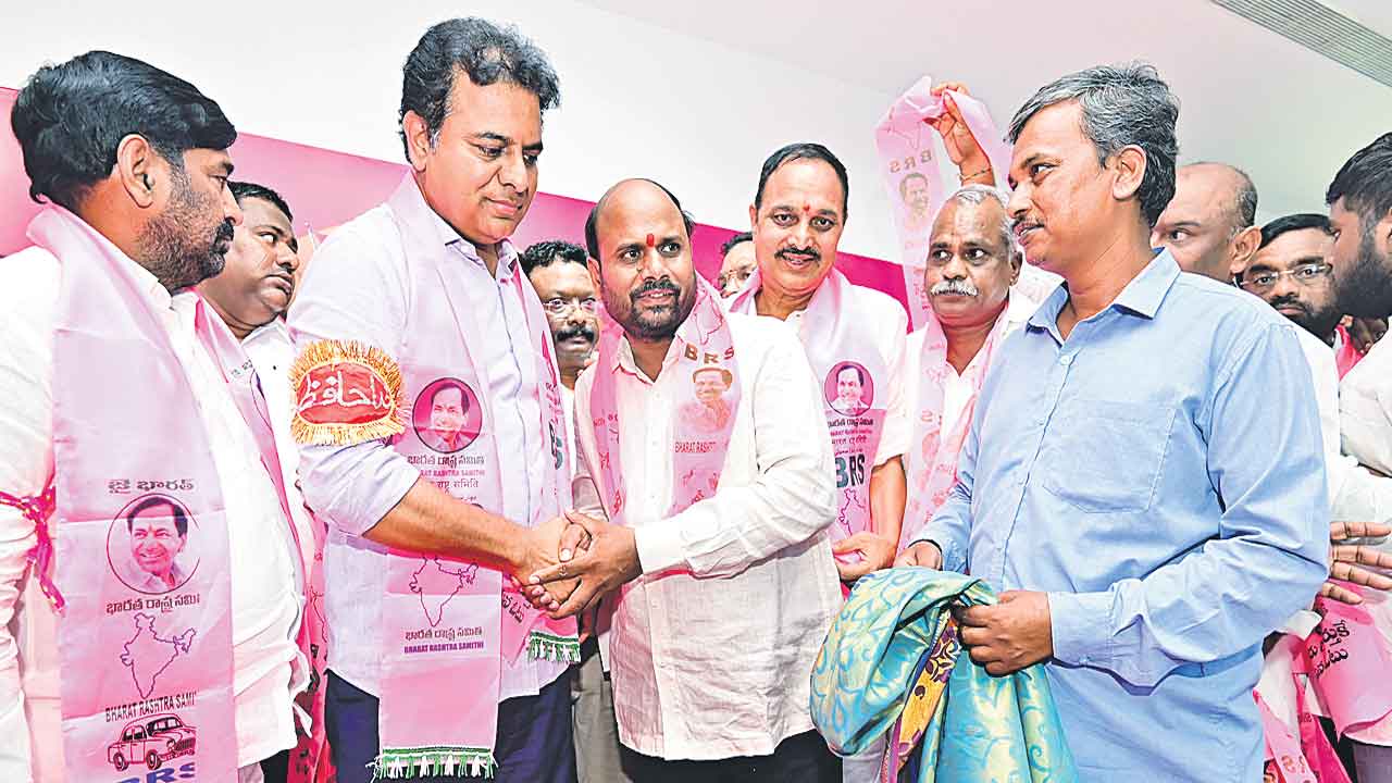 గులాబీ వ్యూహం భారీ మెజార్టీతో గెలుపే లక్ష్యం