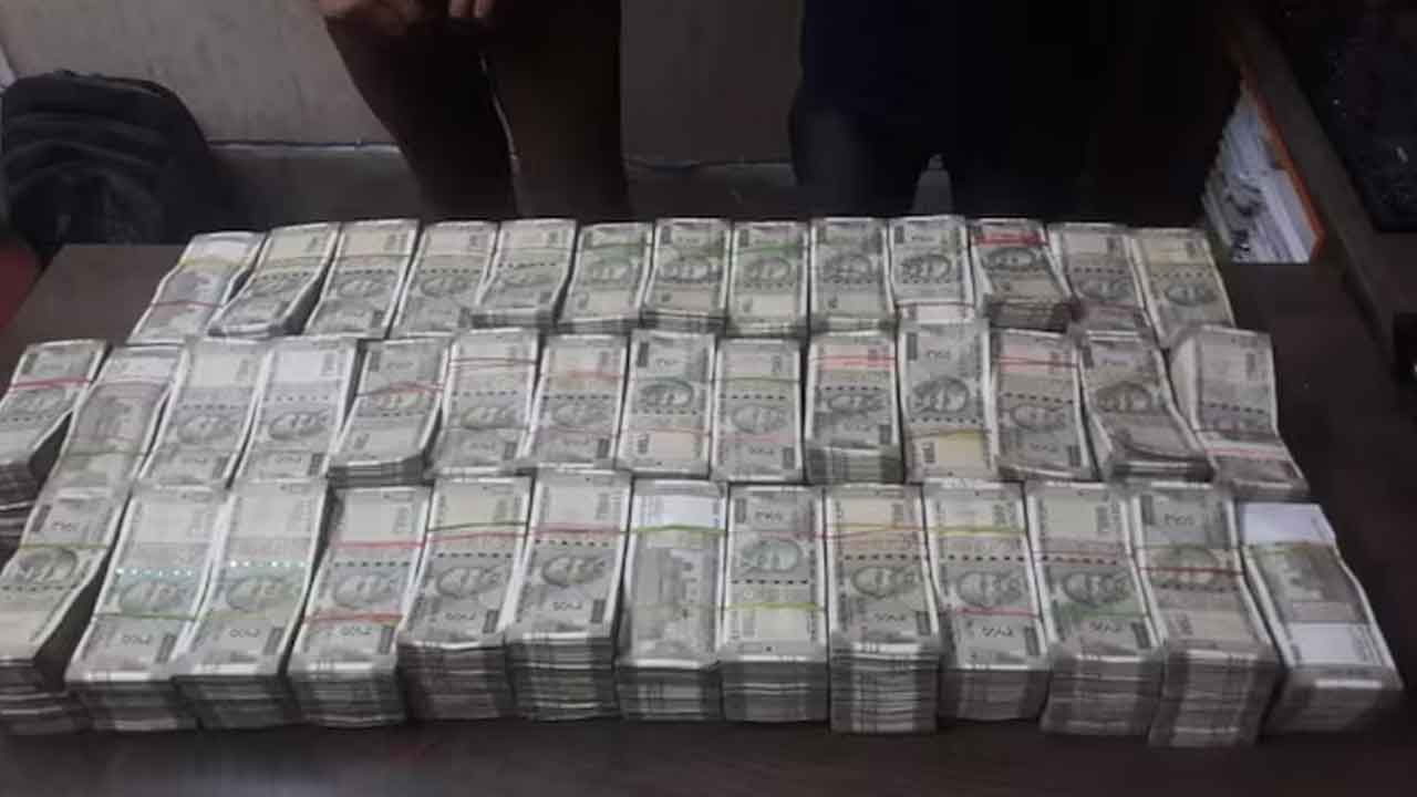 రూ.38 కోట్లు వైట్‌మనీయే.. మరో 156 కిలోల బంగారు ఆభరణాలకు క్లీన్‌చిట్‌