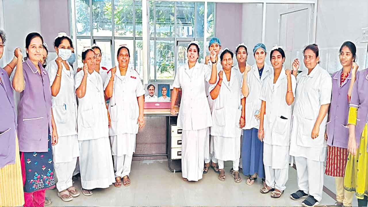 ‘ఆఫీసర్‌’ కల సాకారం