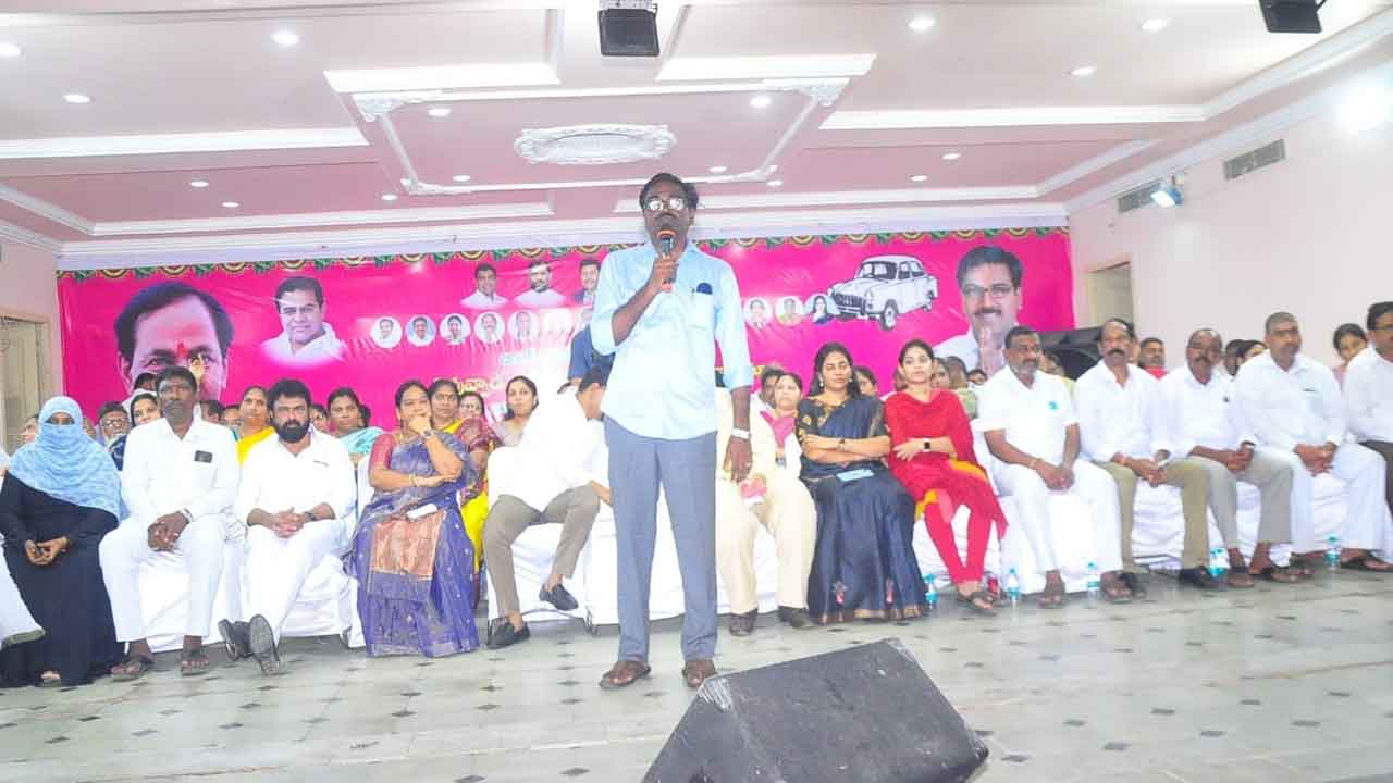 సంక్షేమ పథకాలు ఇంటింటికీ తీసుకెళ్లాలి