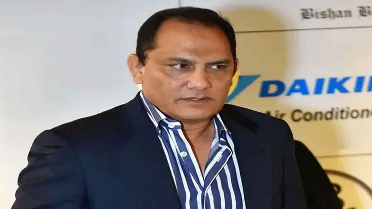 కోర్టుకు అజర్‌