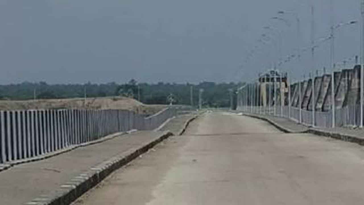 Medigadda Barrage | నిర్మాణంలో ఎలాంటి లోపాల్లేవు.. నిపుణులు నిర్ధారించిందీ ఇదే: ఈఎన్సీ మురళీధర్రావు