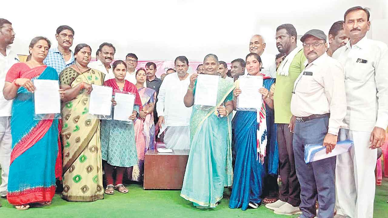 సంక్షేమ పథకాలే ప్రభుత్వానికి అండ