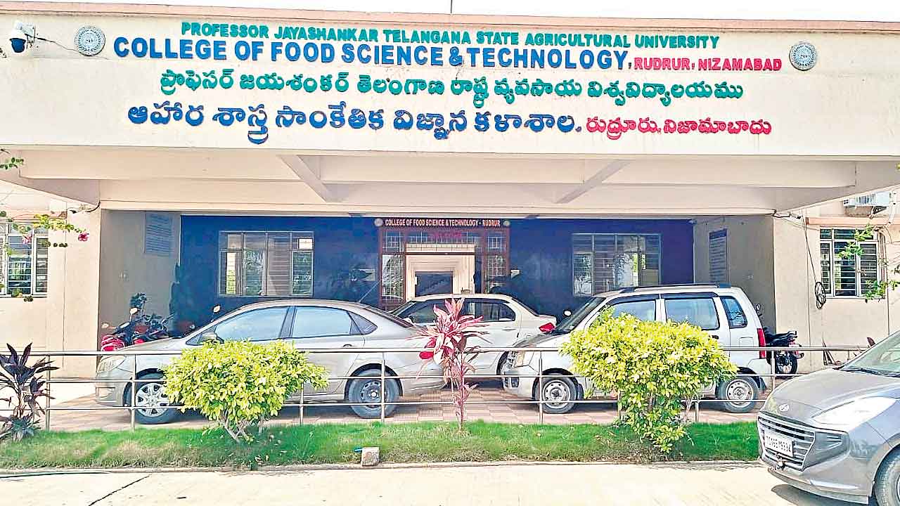 Banswada | బాన్సువాడలో అనూహ్య ప్రగతి.. ప్రతి ఇంటికీ ప్రభుత్వ పథకాలు, కార్పొరేట్‌ తరహా స్కూళ్లు, వైద్యం