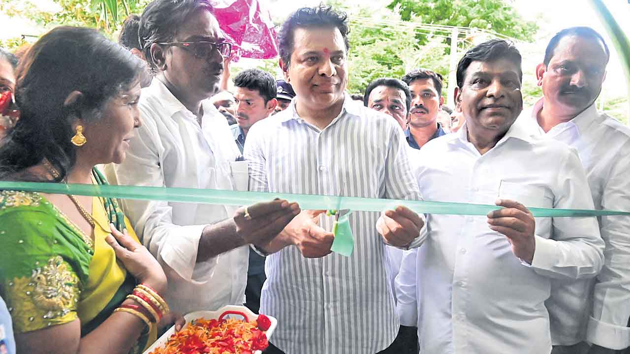 Minister KTR | కాంగ్రెస్‌ 6 గ్యారంటీలు.. దింపుడు కల్లం ఆశలే.. అది ఆరిపోయే దీపం పార్టీ.. మంత్రి కేటీఆర్‌ సెటైర్లు
