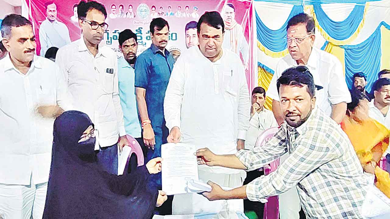 చెప్పిందే చేస్తాం.. చేసేదే చెప్తాం..