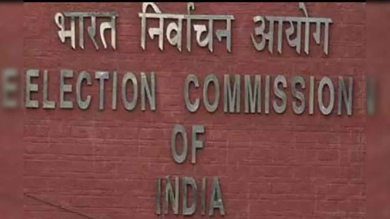 కరీంనగర్‌ కలెక్టర్‌, సీపీ బదిలీ