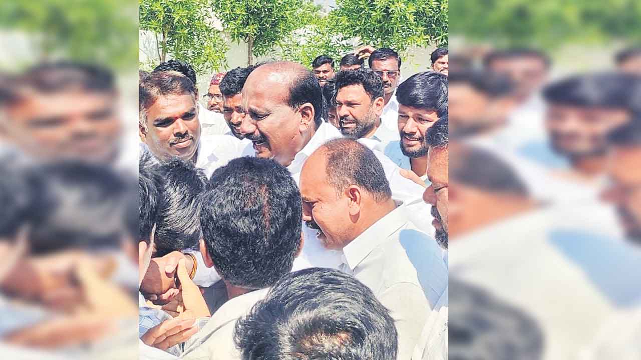 కాంగ్రెస్‌ను వెంటాడి ఓడిస్తా..