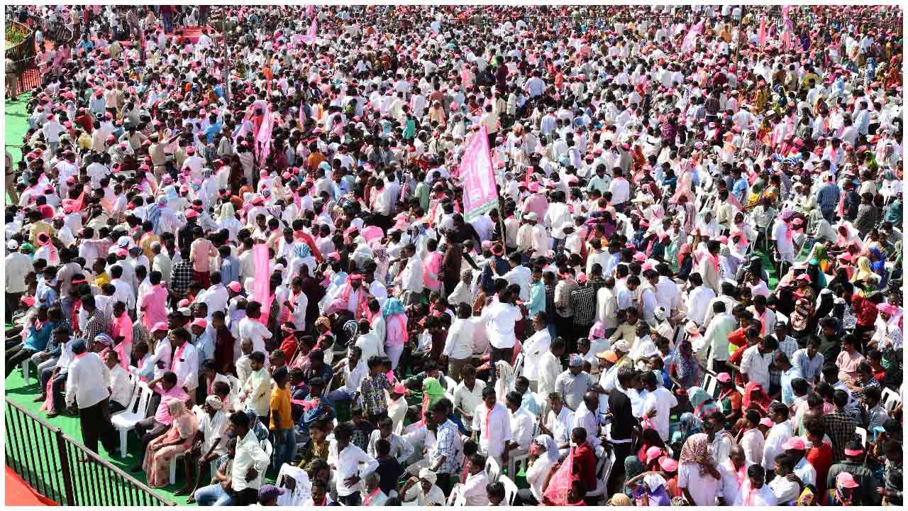 అచ్చంపేట ప్రజా ఆశీర్వాద సభలో పాల్గొన్న బీఆర్ఎస్ పార్టీ అధ్యక్షుడు కేసీఆర్.. ఫొటో గ్యాలరీ