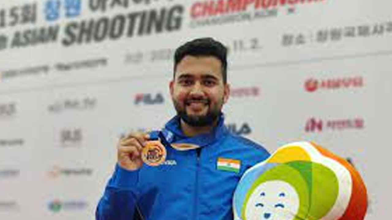 అనీష్‌కు కాంస్యం